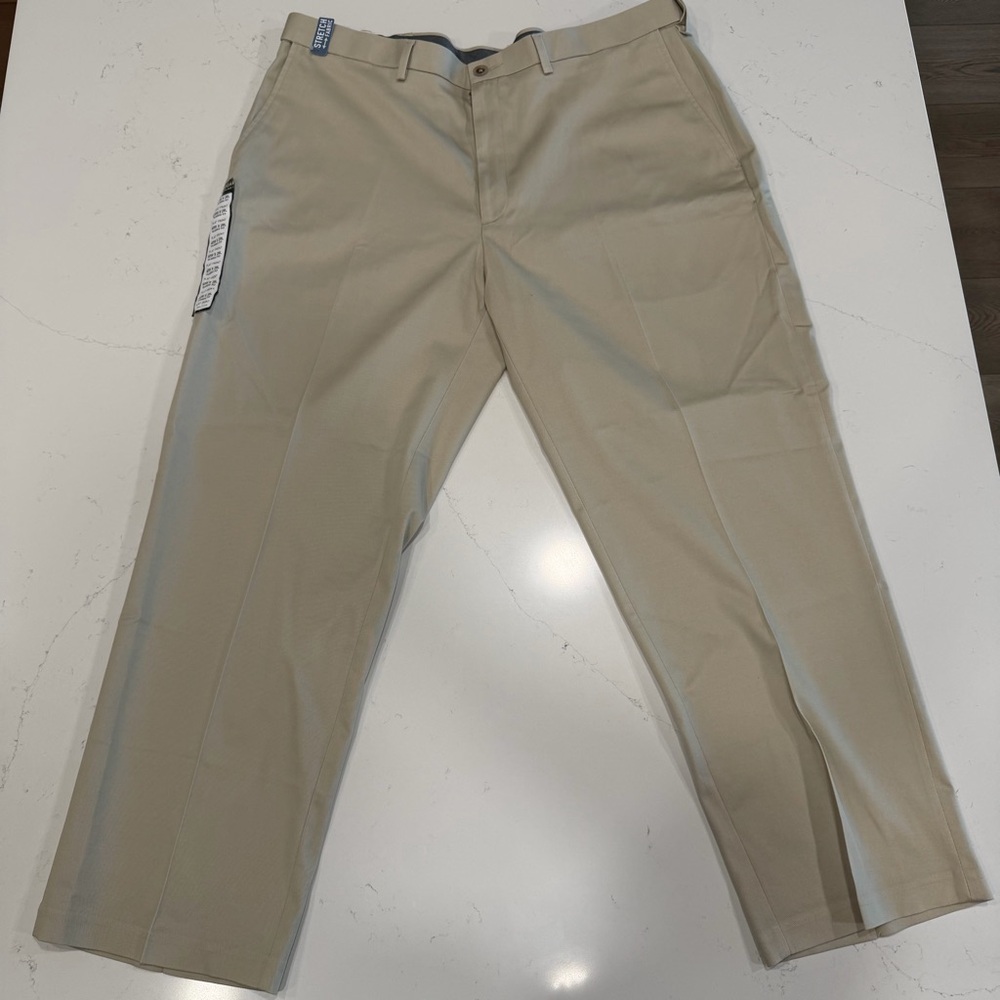 Haggar Men's Khaki Chinos NWT